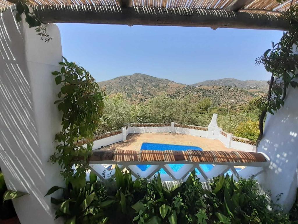 Cortijo Tipico Andaluz En La Sierra Cerca De Frigiliana De Nerja Y De Las Playas Eksteriør billede